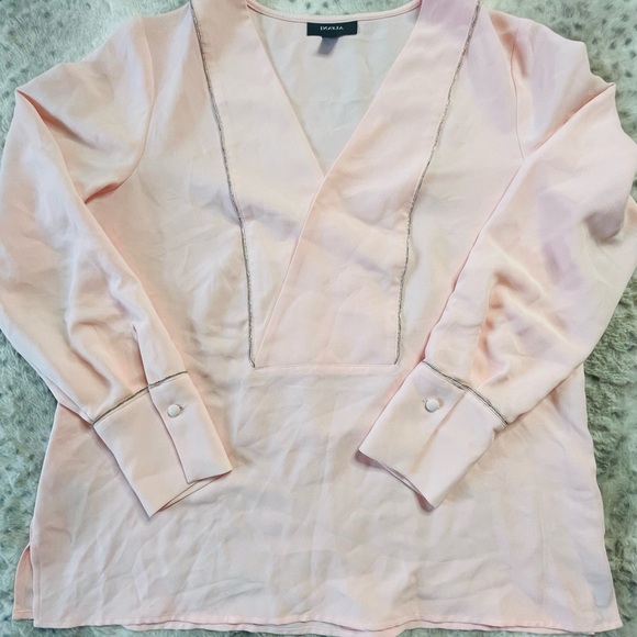 Alfani Blush V-Neck Blouse with Buttoned Cuffs - Picture 1 of 7